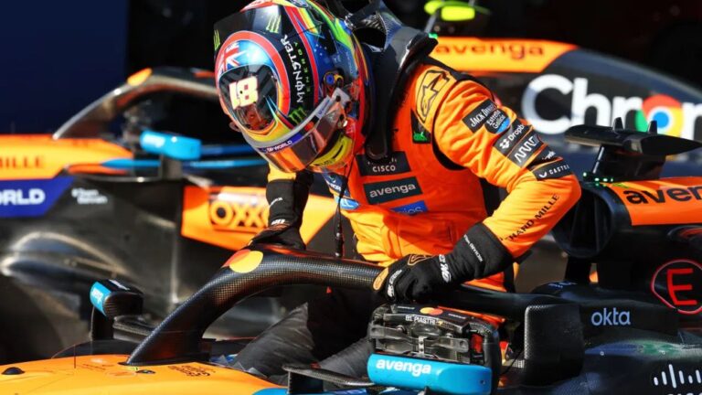 ‘McLaren’ komanda izcīna dubultuzvaru Ķīnas GP