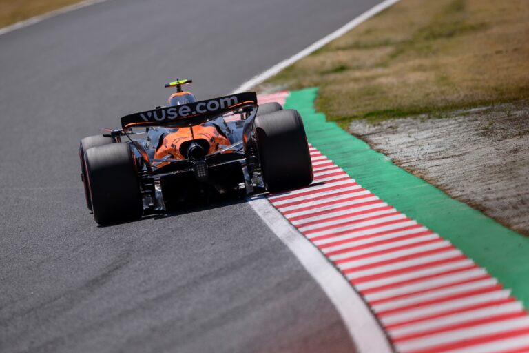 Rasels tuvu ‘McLaren’ pilotiem arī trešajā F1 treniņā Japānā