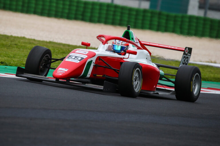 Štolcermanis aizvadījis F4 testu dienu Misano trasē