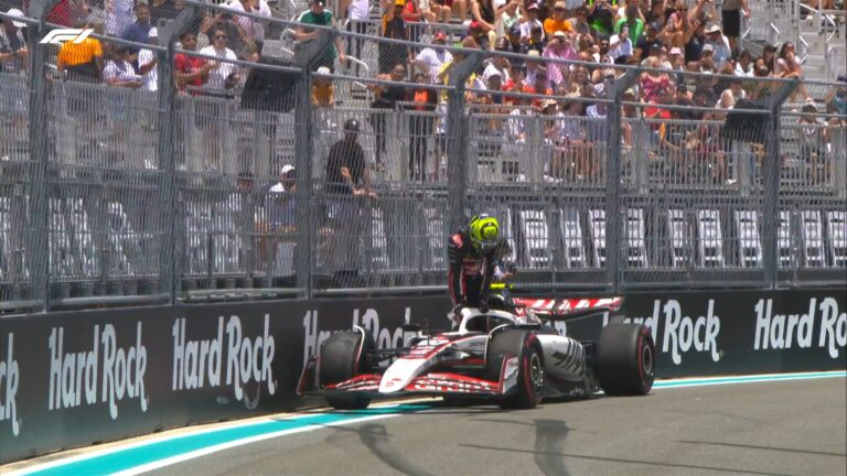 Bērmans treniņa izskaņā avarē, Piastri uzrāda ātrāko laiku