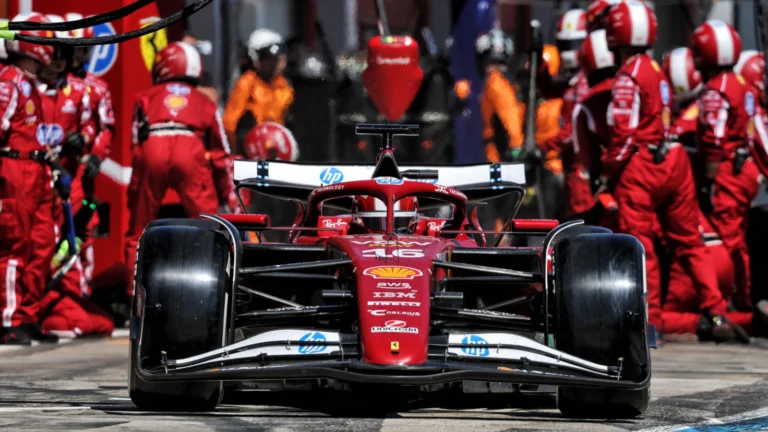 Leklērs: “Nespēju pieņemt situāciju, kādā atrodas ‘Ferrari’ komanda”