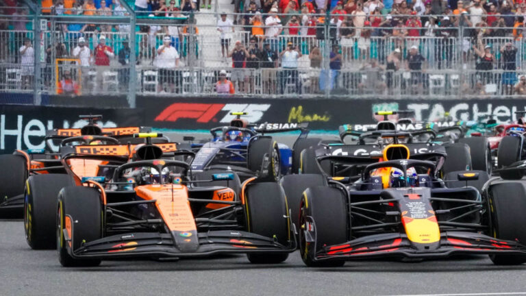 Noriss: “Cīņas ar Verstapenu visbiežāk beidzas ar avāriju vai neko”