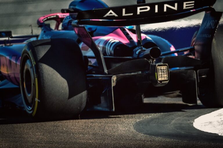 Zināms, kurš kļūs par jauno ‘Alpine’ komandas vadītāju