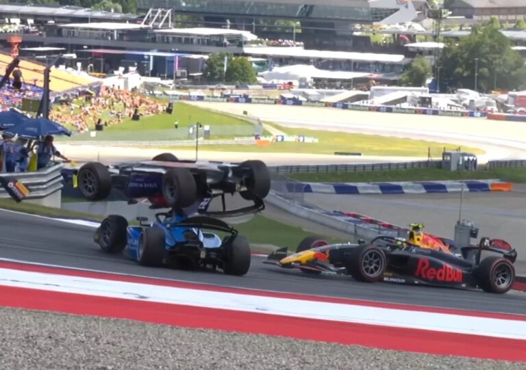 F2 sacīkstēs Austrijā iespaidīga sadursme, par jauno līderi kļūst Veršūrs