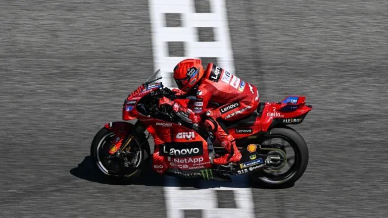 Markam Markesam ne bez cīņas izdodas uzvarēt sprintā Brno trasē