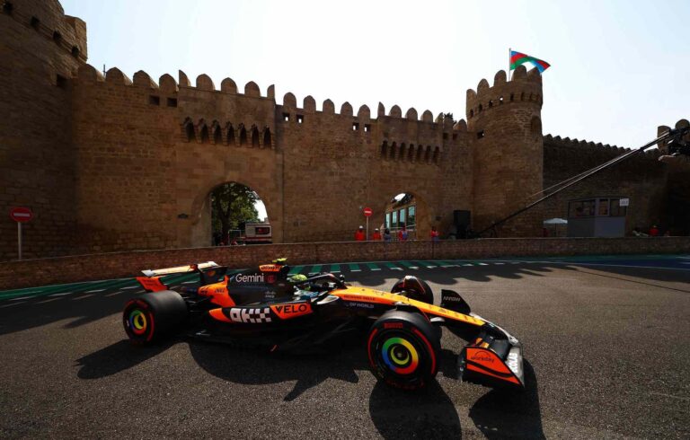 ‘McLaren’ piloti sāk ar ātrākajiem apļu laikiem Baku trasē