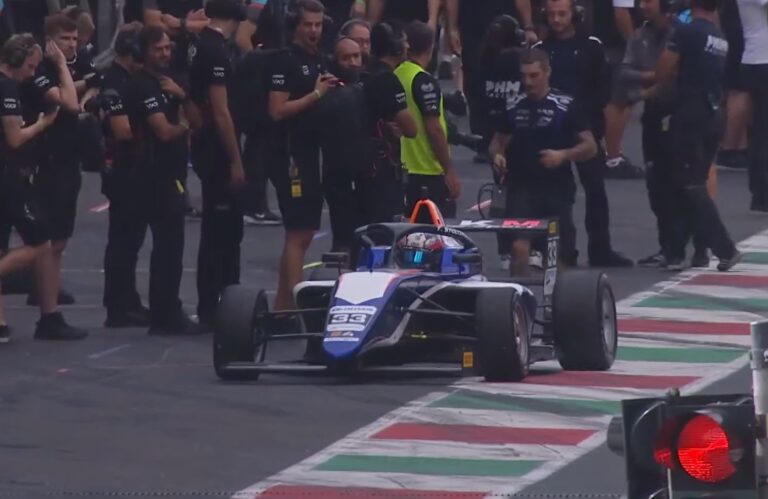 Štolcermanis sacīkstēs atgriežas ar neveiksmi un daudz atgūtām pozīcijām