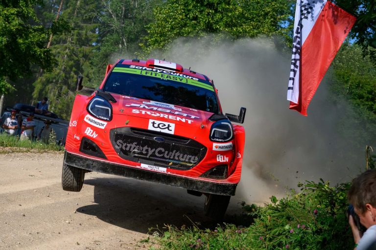 Sesks/Francis piesaka dalību WRC posmā ‘Rally Saudi Arabia’