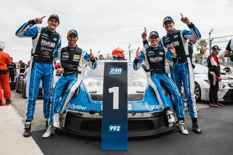 Zviedris ar komandu izcīna lielisku uzvaru Barselonas 24 stundu izturības sacensībās