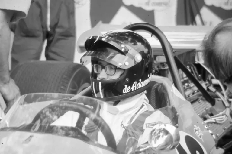 Andrea de Adamičs (1941-2025)