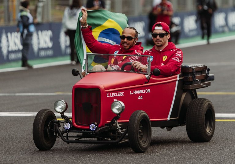 Hamiltons: “Sapnis kļūt par ‘Ferrari’ līderi pārvērties murgā”