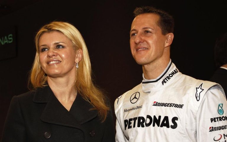 Šūmaheru ģimene pēc datu zādzības sašaurina uzticības personu loku