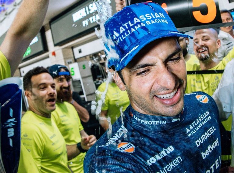 Saincs ar pjedestālu izkārto ‘Williams’ piekto vietu Konstruktoru kausā