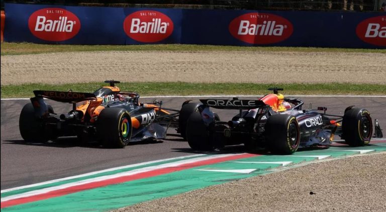 F1 fani izraugās aizvadītās sezonas iespaidīgāko apdzīšanas manevru (+video)