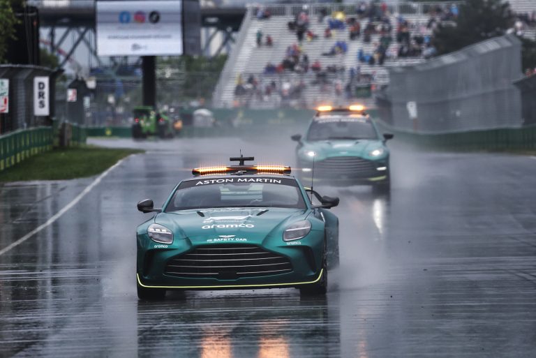 ‘Aston Martin’ vairs nepiegādās F1 drošības mašīnas