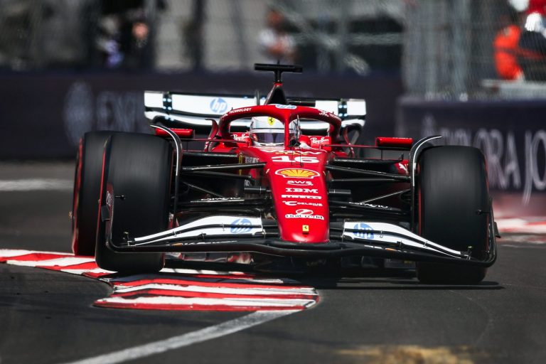 ‘Ferrari’ izveido aliansi cīņai pret dzinēju noteikumu apiešanu