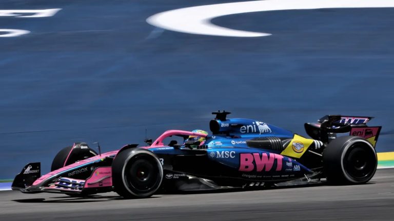 F1 komandas turpina cīņu ar jauno mašīnu lieko svaru