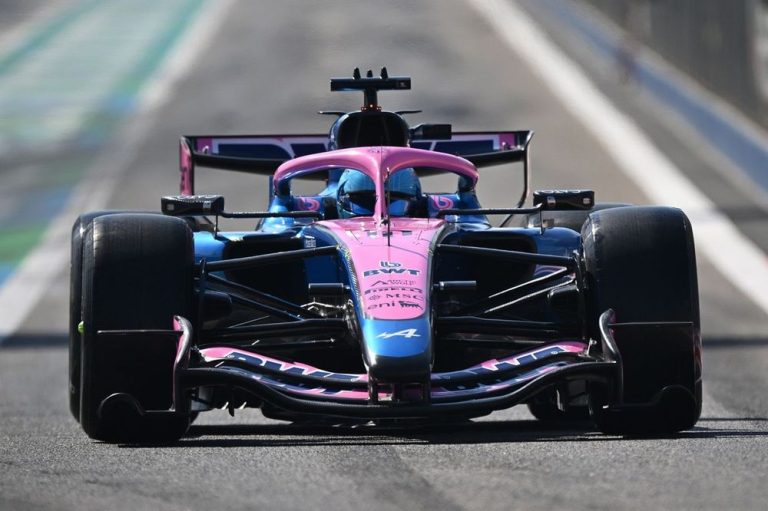 Briatore apstiprina: ‘Mercedes’ plāno iegādāties ‘Alpine’ komandas akcijas