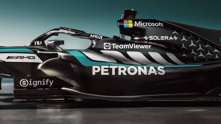 FIA pēdējā brīdī akceptē degvielu ‘Mercedes’ dzinējiem