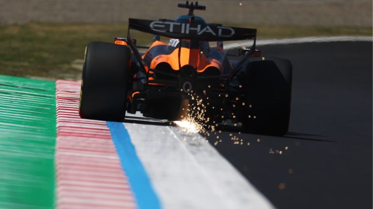 Piastri ar lielisku pirmo sektoru ātrākais otrajā treniņā