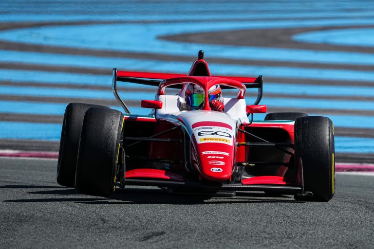 Štolcermanis aizvadījis ‘Formula Regional’ pirmssezonas testus