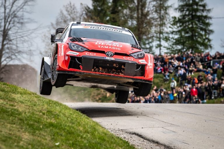 Horvātijas WRC posms izvēršas dramatisks – pēdējā ātrumposmā uzvaru izrauj Katsuta