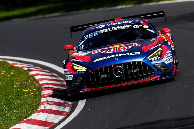 Verstapena lielisko sniegumu Nirburgringā aizēno tehnisks defekts