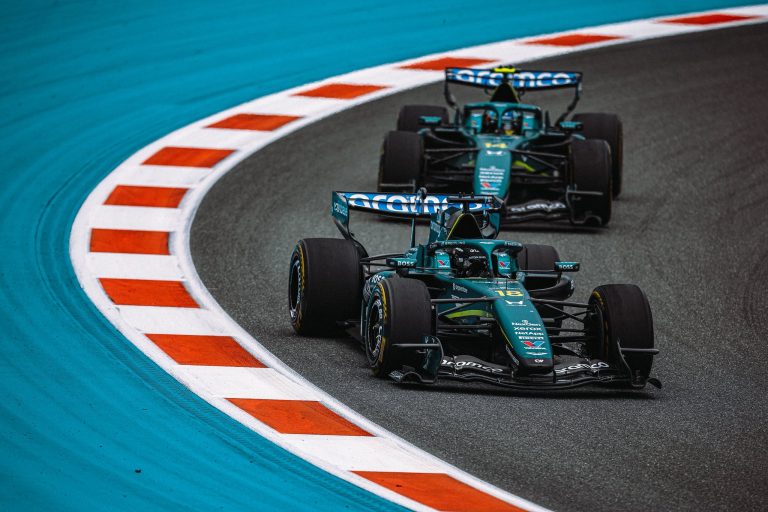 ‘Aston Martin’ komandā vienu problēmu nomaina cita