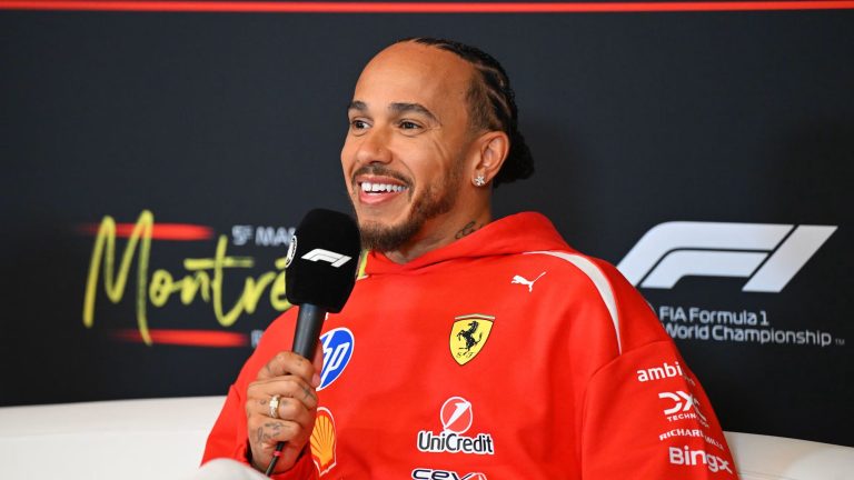 Hamiltons apstiprina: “Turpināšu startēt ‘Ferrari’ arī nākamajā sezonā”