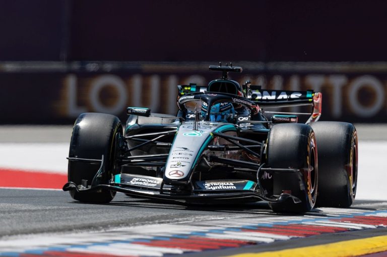 Austrijas GP kvalifikācija beidzas ar drāmu, pirmo vietu izcīna Rasels