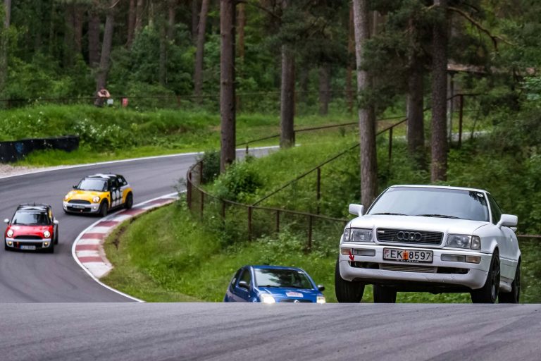 Ceturtdien ‘MANO Superlaps’ sacensības aizraujošajā Biķernieku moto aplī