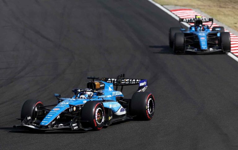 Saincs un Albons skaidro lēmumu palikt ‘Williams’ komandā