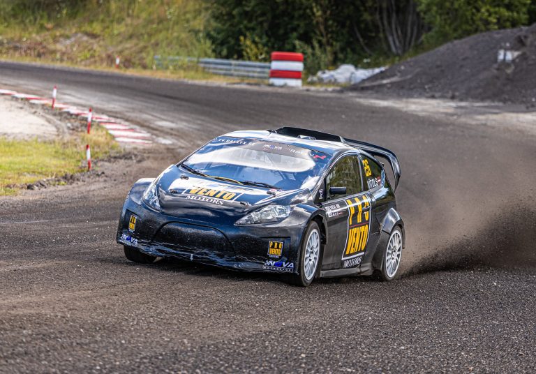 Roberts Vītols ar ‘FC2 Supercar’ piedzīvos ‘RallyX Americas’ rallijkrosa debiju