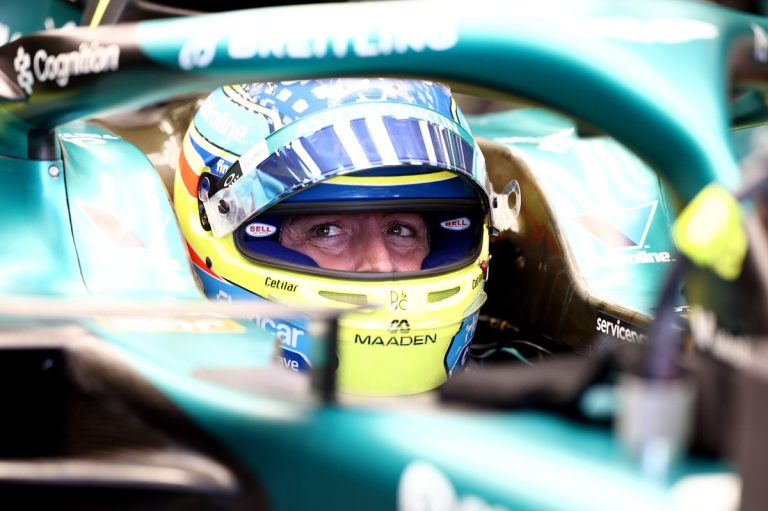 Fernando Alonso un ‘Aston Martin’ pagarina līgumu līdz 2027. gadam
