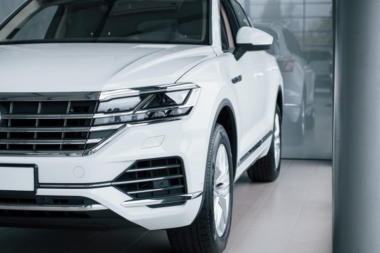 Auto sezona sākas pirms starta: OCTA, KASKO un drošības izvēles