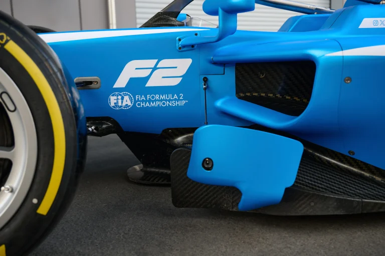 F2 prezentē jauno formulu, mēģinot tās dizainu tuvināt F1 bolīdiem